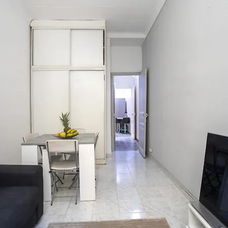 Air-conditioned In The Republique District Apartamento *